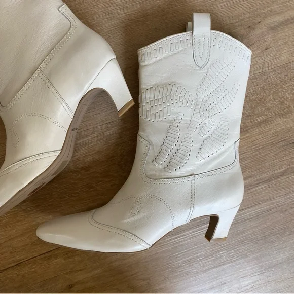 NEW Dolce Vita Tavla Boots Off White Leather - Picture 4 of 9